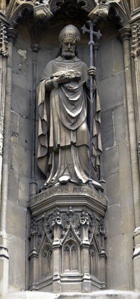 Image:Lanfrancstatuecanterburycathedraloutside.jpg